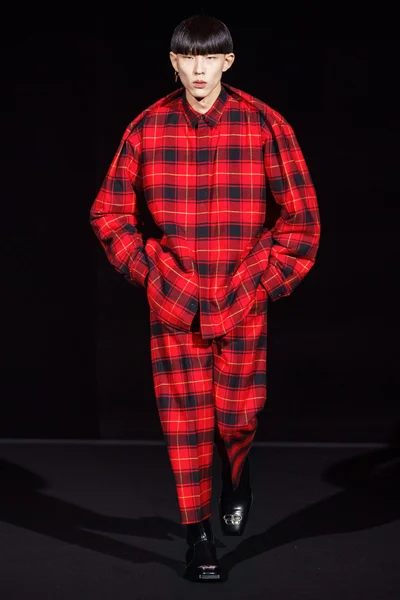 Look 36